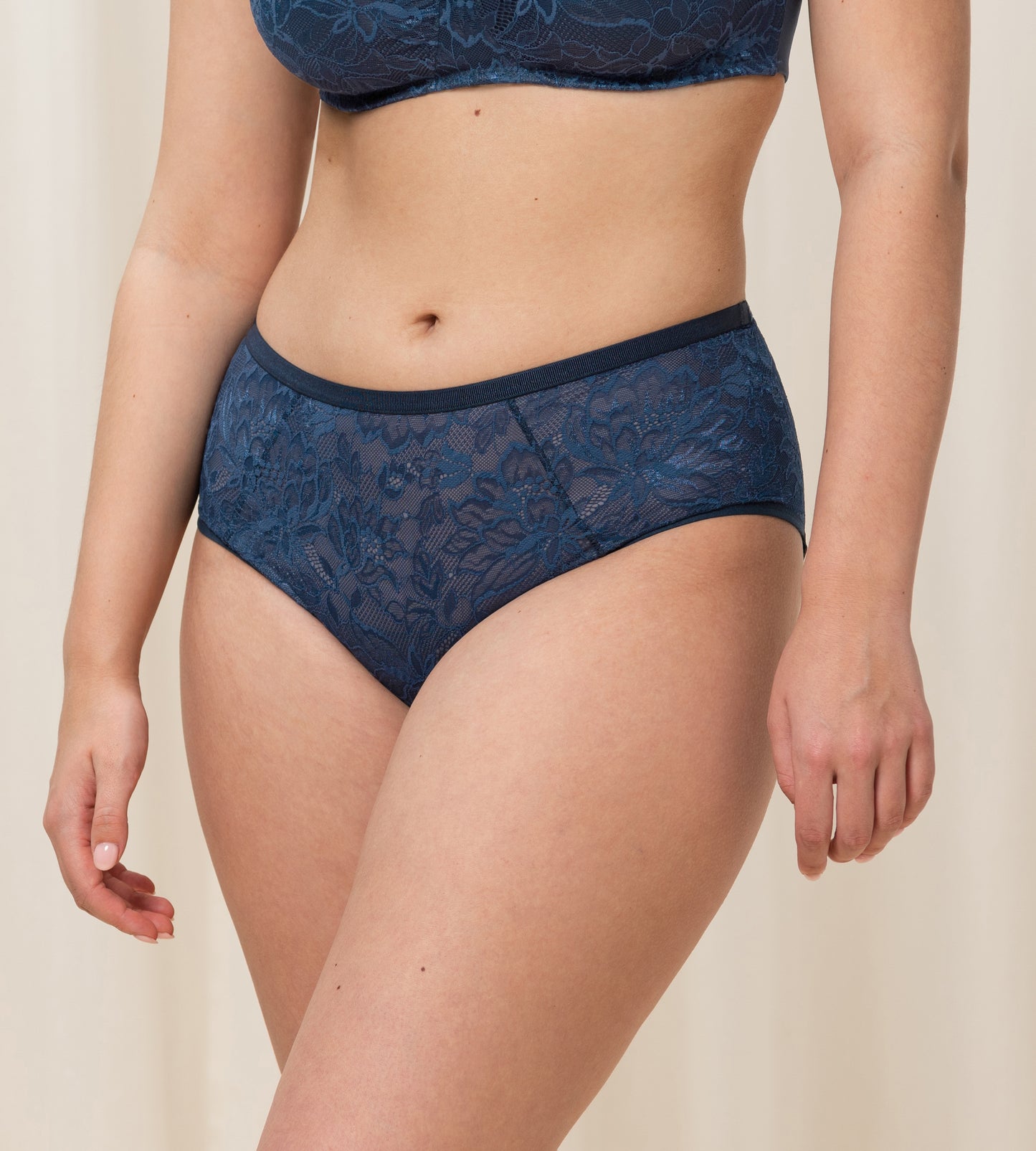 Triumph Amourette Charm Maxi Brief 01