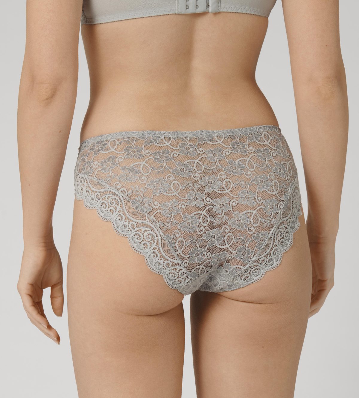 Cueca Triumph Amourette 300 Magic Wire Tai 02